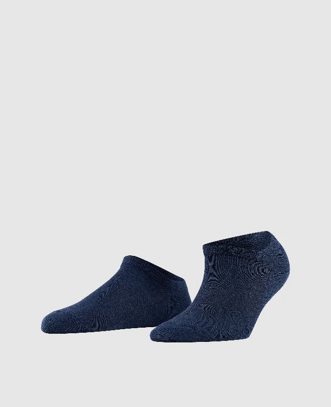 Stretchable men's boat shoes for a comfortable fitFalke Active Breeze Women Sneaker Socks - Navy Blue