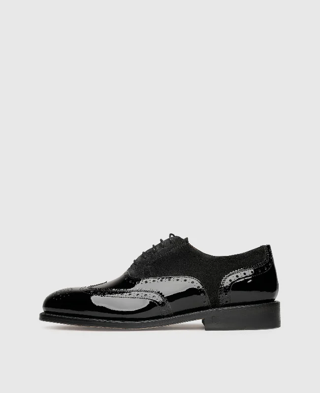 Men's boat shoes with a leather lacing systemElla FBO - Black