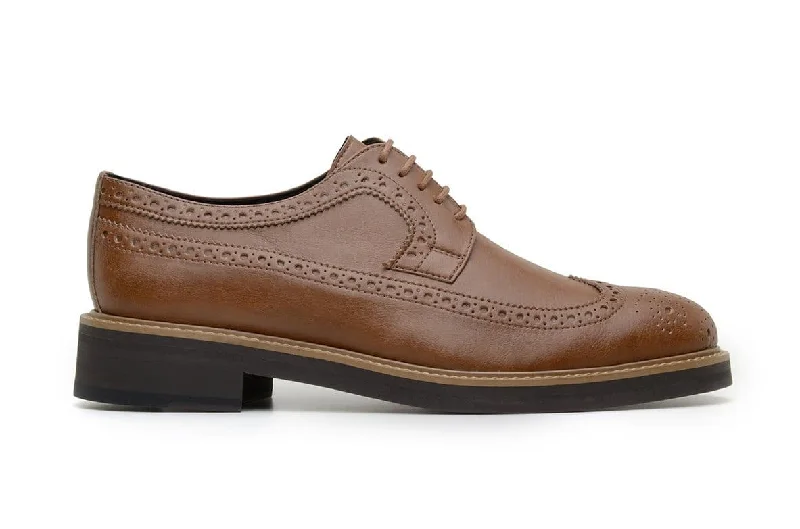 Men's formal shoes with a leather lining for breathability'Longwing' classic brogue in high-quality vegan leather by Brave Gentleman - tan