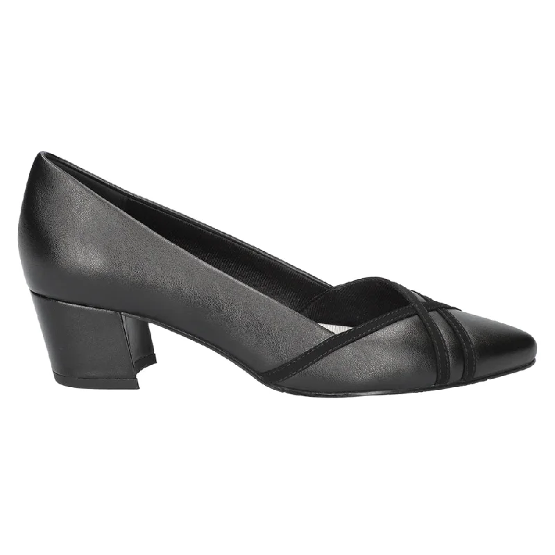 Men's formal shoes with a contrast stitching detailLotus Pointed Toe Pumps