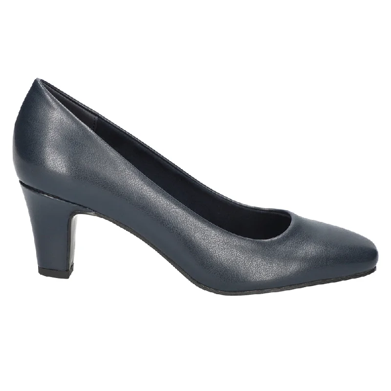 Men's formal shoes with a decorative perforationPoet Square Toe Pumps