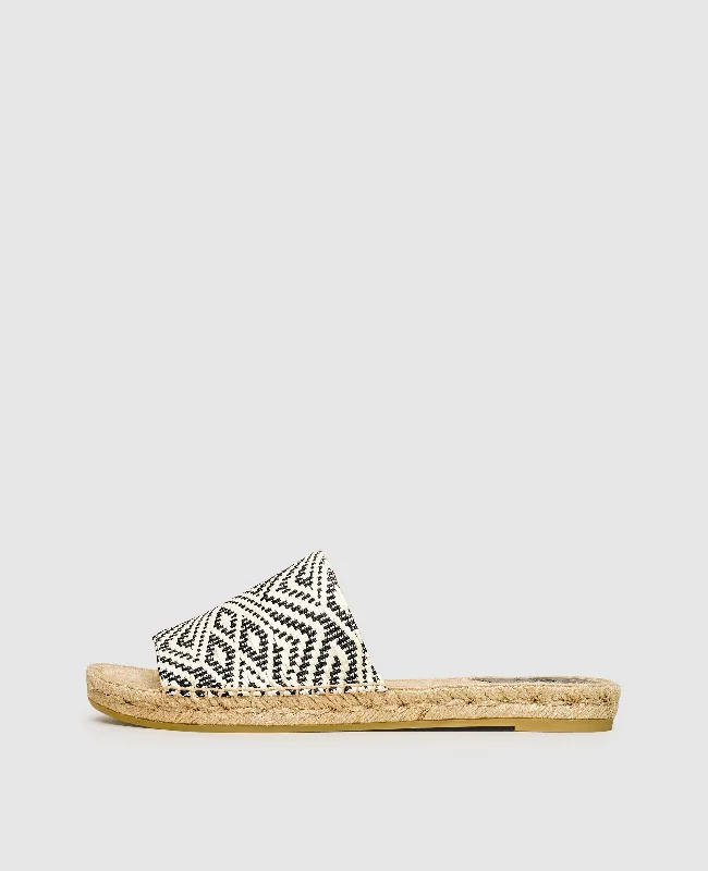Low - top men's boat shoes for a sleek appearanceTaylor FEP - black/white